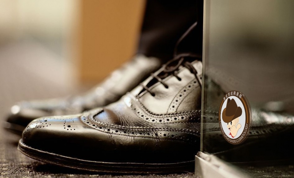 臭皮匠皮具logo设计